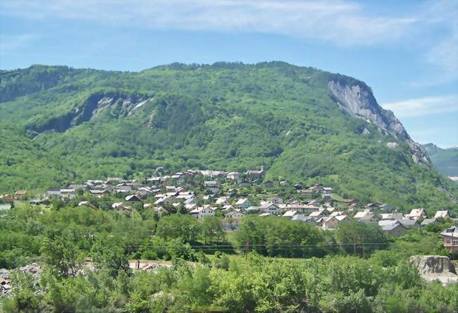 Vue générale du chef-lieu de Villargondran - Villargondran (73300) - Savoie