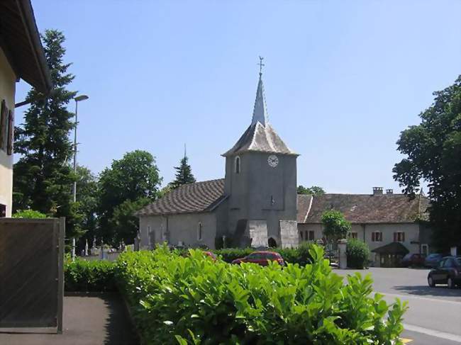 Vue de l'église et du village - Chêne-en-Semine (74270) - Haute-Savoie