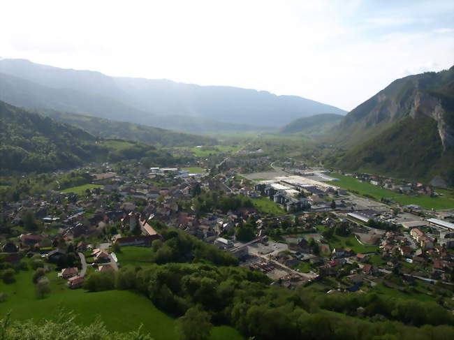 Faverges, vue depuis le crêt de Chambellon - Faverges (74210) - Haute-Savoie