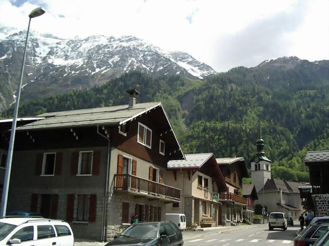 Vue du centre-ville des Houches - Les Houches (74310) - Haute-Savoie
