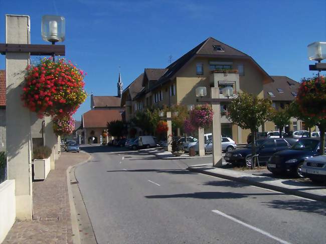 Vue du centre-ville de Metz-Tessy - Metz-Tessy (74370) - Haute-Savoie