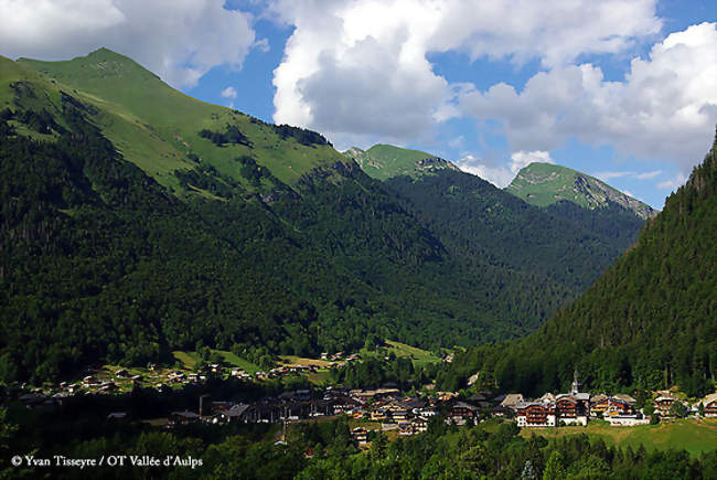 le village de Montriond - Montriond (74110) - Haute-Savoie