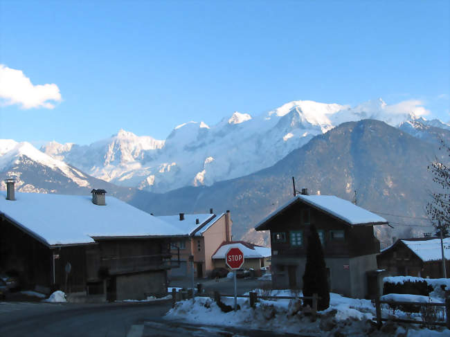 Vue du Mont Blanc depuis le village - Passy (74190 et 74480) - Haute-Savoie