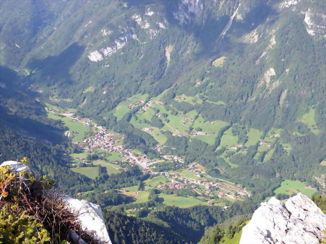 Vue de la vallée du Petit-Bornand - Le Petit-Bornand-les-Glières (74130) - Haute-Savoie