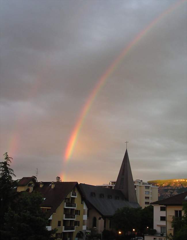 Arc-en-ciel sur Saint-Julien - Saint-Julien-en-Genevois (74160) - Haute-Savoie