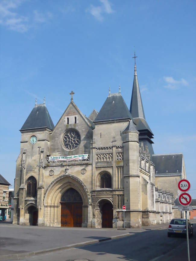 Vue avant de l'église Notre-Dame - Blangy-sur-Bresle (76340) - Seine-Maritime