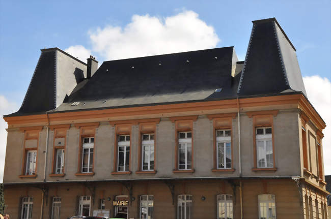 Maître(sse) de maison d'établissement à caractère social