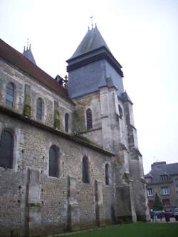 photo Pierres en Lumières - Collégiale Saint-Hildevert