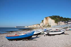 Découverte des plages rocheuses de la Seine-Maritime à Yport