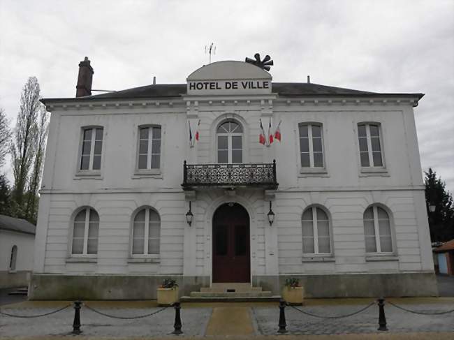 Mairie de Faremoutiers - Faremoutiers (77515) - Seine-et-Marne