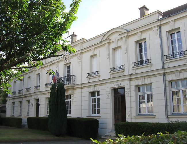 Mairie-école de Favières - Favières (77220) - Seine-et-Marne