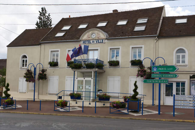 L'hôtel de ville de Saint-Fargeau-Ponthierry - Saint-Fargeau-Ponthierry (77310) - Seine-et-Marne