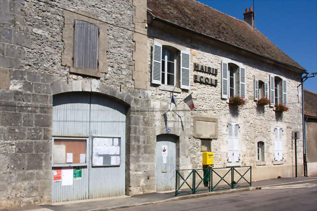 La mairie - Tousson (77123) - Seine-et-Marne