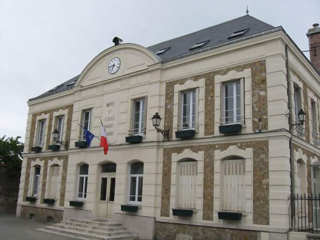 La mairie-école de Trilport construite en 1890 - Trilport (77470) - Seine-et-Marne