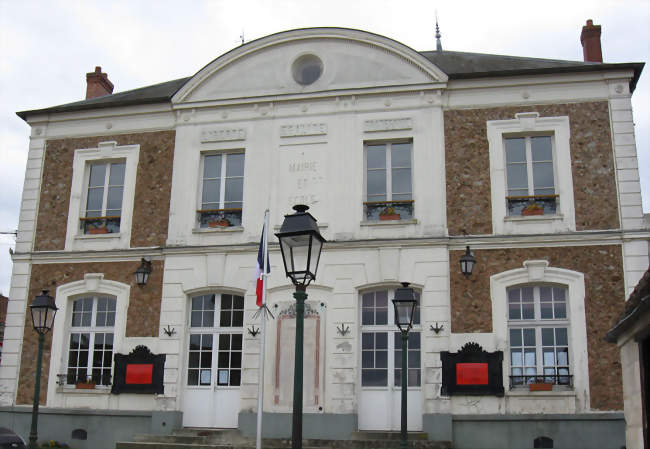 La mairie-école - Vendrest (77440) - Seine-et-Marne