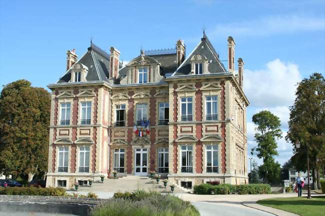 La mairie (château du XVIe) - Ecquevilly (78920) - Yvelines