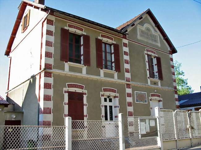 L'hôtel de ville - Méricourt (78270) - Yvelines