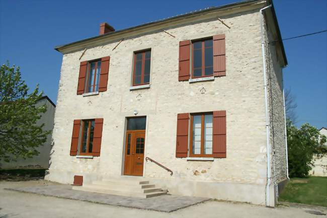 L'hôtel de ville - Neauphlette (78980) - Yvelines