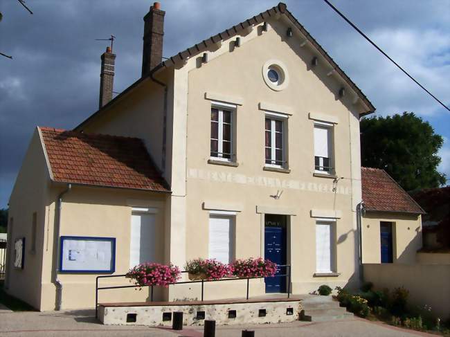 Mairie - Osmoy (78910) - Yvelines