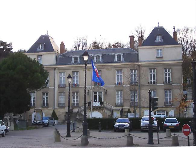 Hôtel de ville (château des Lions) - Le Port-Marly (78560) - Yvelines