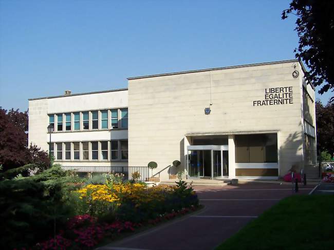 L'hôtel de ville de Saint-Cyr-l'École - Saint-Cyr-l'École (78210) - Yvelines