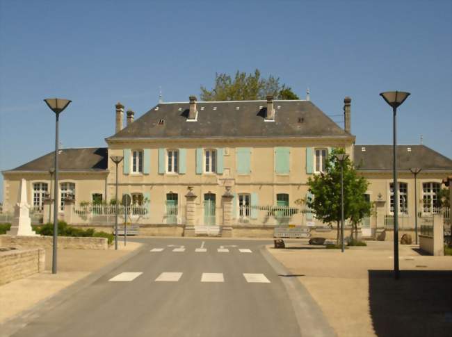 La mairie - Aubigné (79110) - Deux-Sèvres