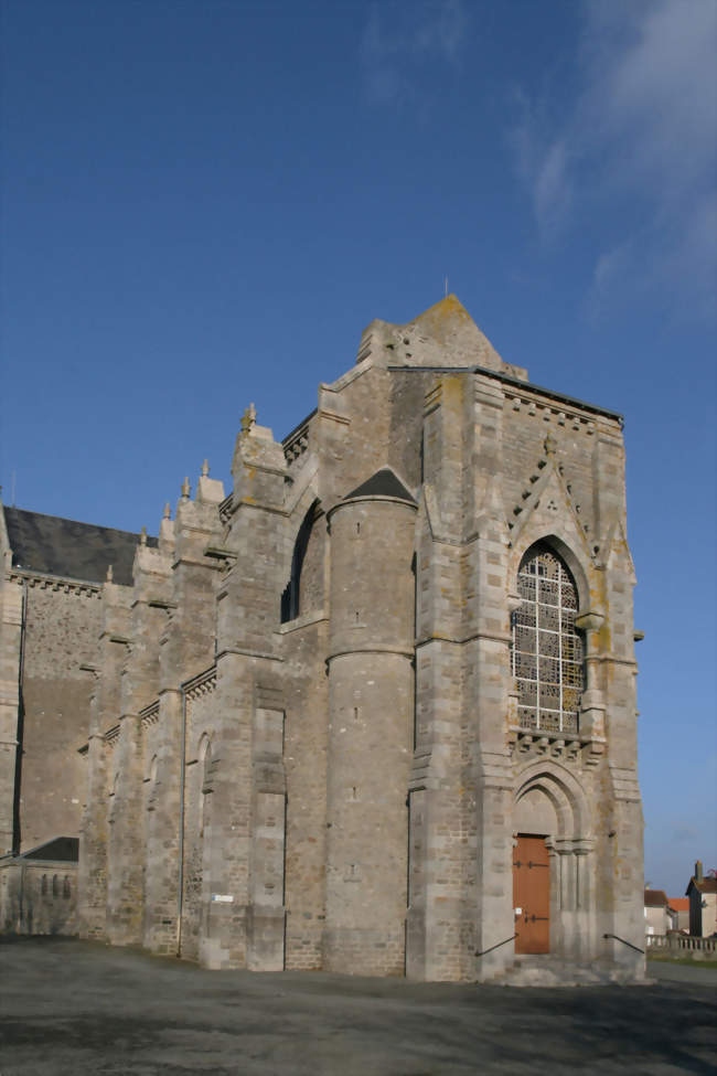 La basilique Notre-Dame-de-Pitié - La Chapelle-Saint-Laurent (79430) - Deux-Sèvres