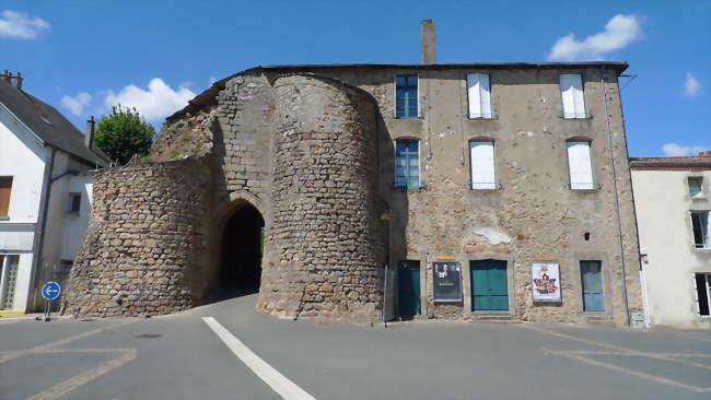 Ancienne porte de ville - Mauléon (79700) - Deux-Sèvres