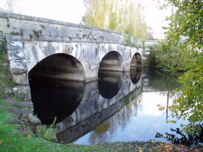 Grand Pont de Chizé