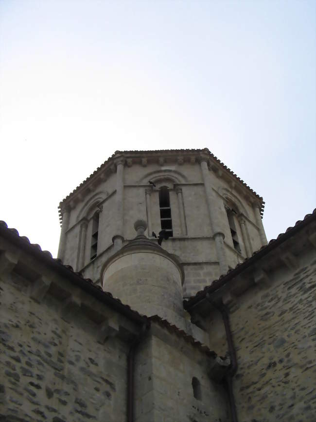 Le clocher de l'église - Fenioux (79160) - Deux-Sèvres