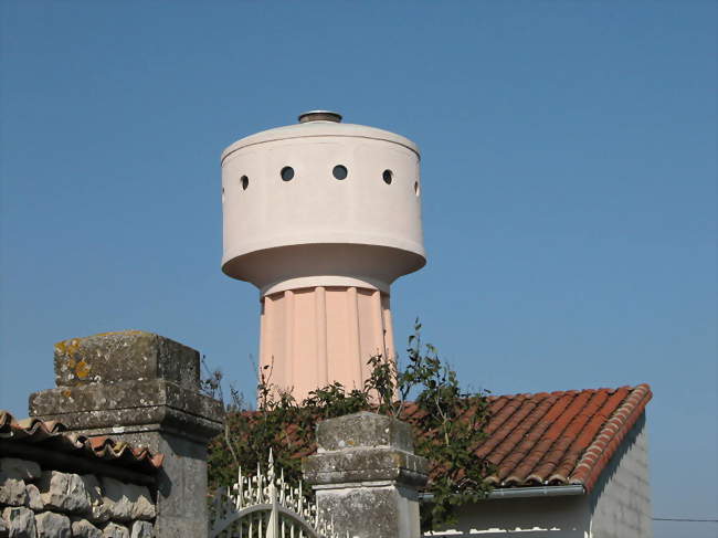 Le château d'eau de La Rochénard - La Rochénard (79270) - Deux-Sèvres