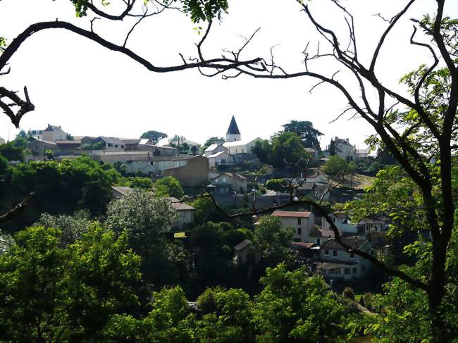 Saint-Jacques-de-Thouars vue depuis Thouars - Saint-Jacques-de-Thouars (79100) - Deux-Sèvres