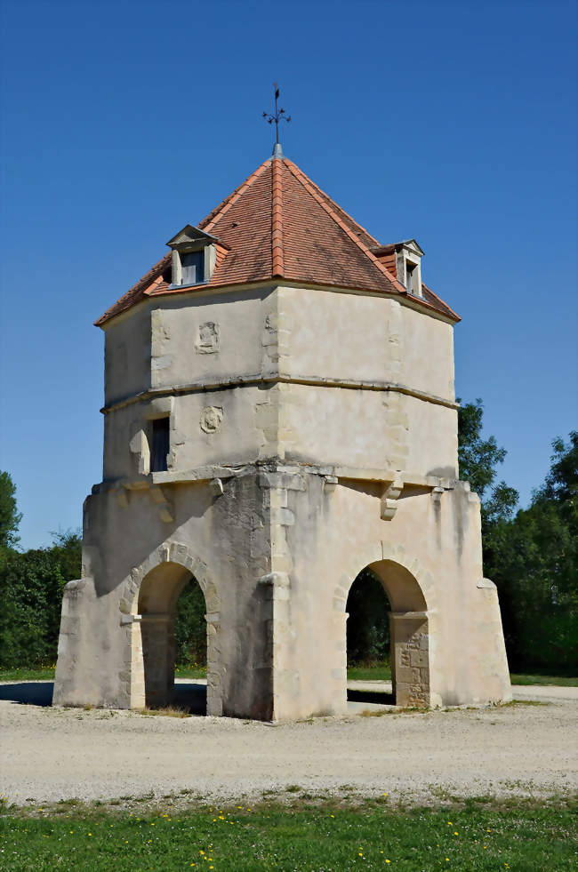 pigeonnier de la poste royale - Sauzé-Vaussais (79190) - Deux-Sèvres