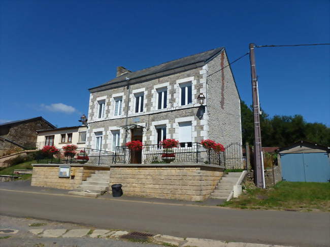 La mairie - Cernion (08260) - Ardennes