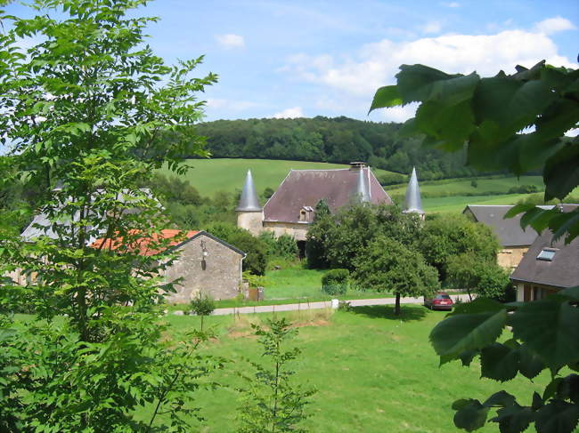 Logis abbatial en entrée du village - Élan (08160) - Ardennes