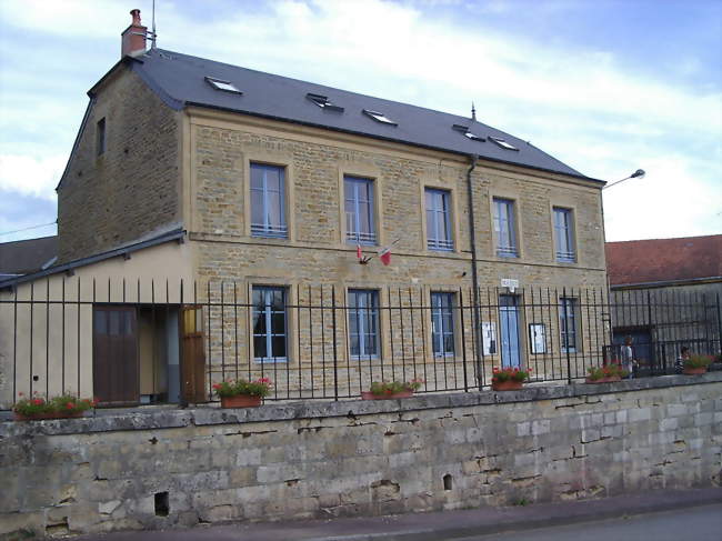 La mairie - Fleigneux (08200) - Ardennes