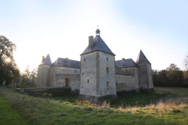 Le château de Tassigny - Sapogne-sur-Marche (08370) - Ardennes