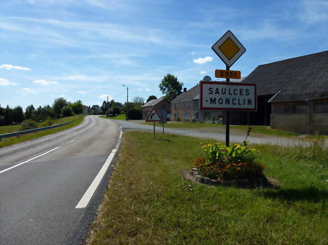 Entrée du village - Saulces-Monclin (08270) - Ardennes