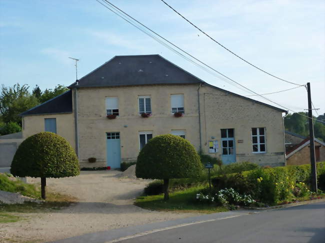 Mairie - Suzanne (08130) - Ardennes