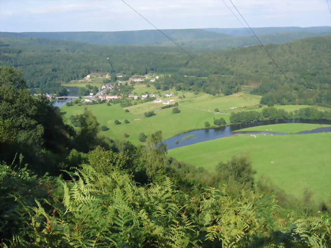 Vue de Tournavaux et de la Semoy à partir du lieu dit Le Liry (altitude-316 m) - Tournavaux (08800) - Ardennes