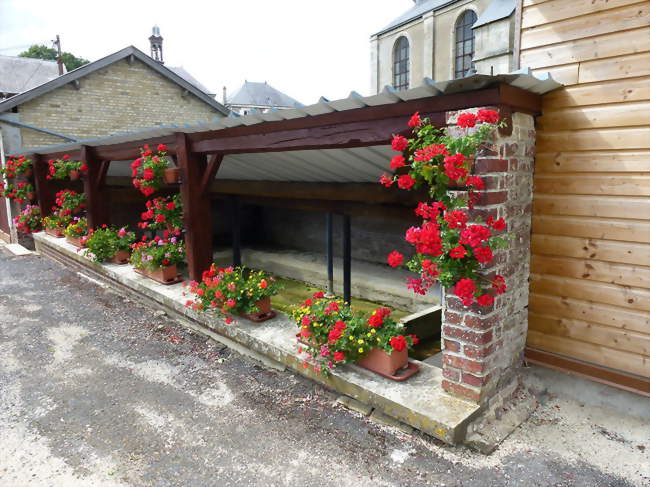 Un lavoir dans le village de Viel-saint-Remy - Viel-Saint-Remy (08270) - Ardennes