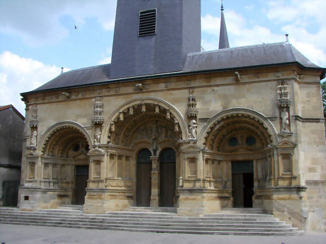 Portail de l'église Saint-Maurille - Vouziers (08400) - Ardennes