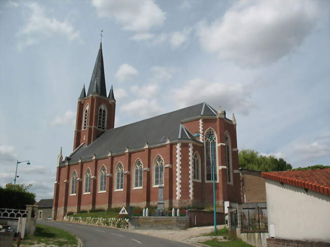 L'église vue des baies du côté sud - Coisy (80260) - Somme
