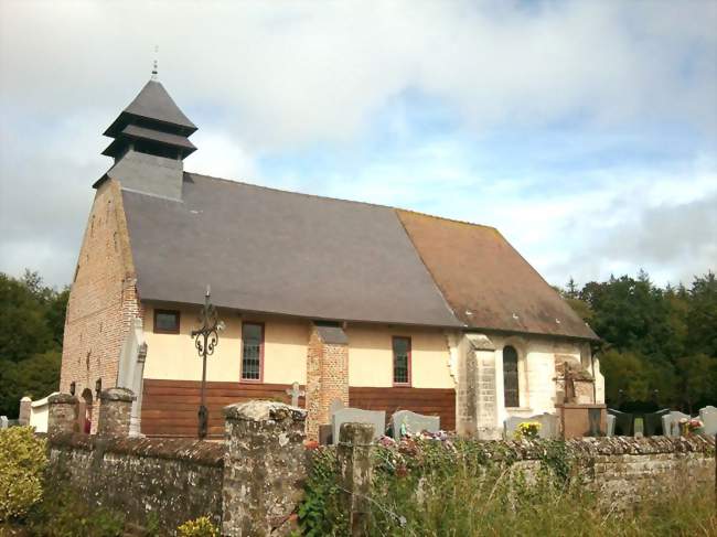 Eglise de la Nativité de la Vierge du XIIe siècle Toiture à deux couleurs et bâtiment bâti en briques, torchis, pierre et bois (composition typiquement picarde) - Forest-l'Abbaye (80150) - Somme