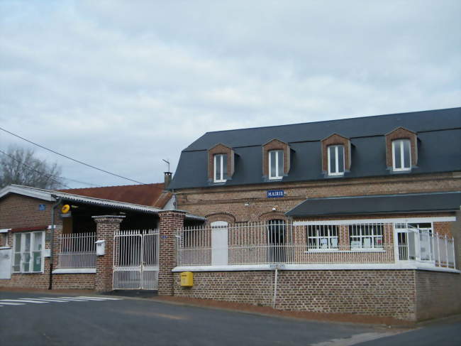L'école - mairie - bureau de poste - Gueschart (80150) - Somme
