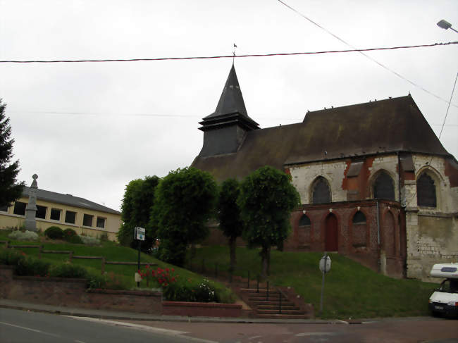 L'église et le monument aux morts - Jumel (80250) - Somme
