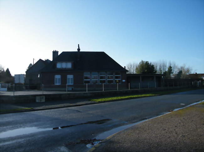 L'école et la mairie - Ligescourt (80150) - Somme