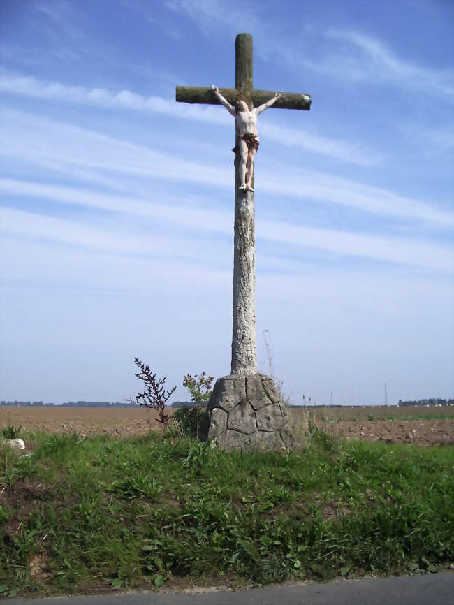 Calvaire dressé en 1912 entre Nibas et Saucourt - Nibas (80390) - Somme