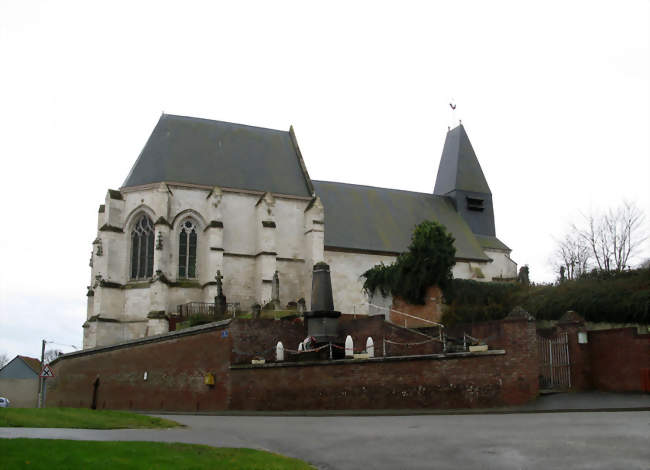 L'église et le monument-aux-morts - Riencourt (80310) - Somme