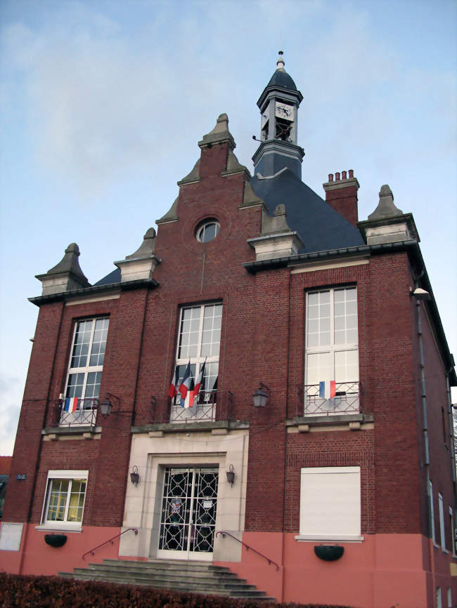L'hôtel-de-ville (façade avant) - Roisel (80240) - Somme